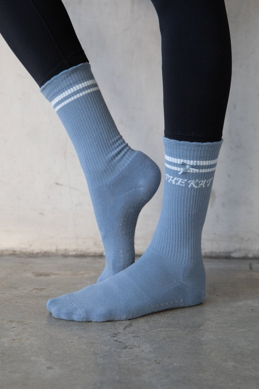 KATIE 'THE KAT' RIBBON GRIP SOCKS
