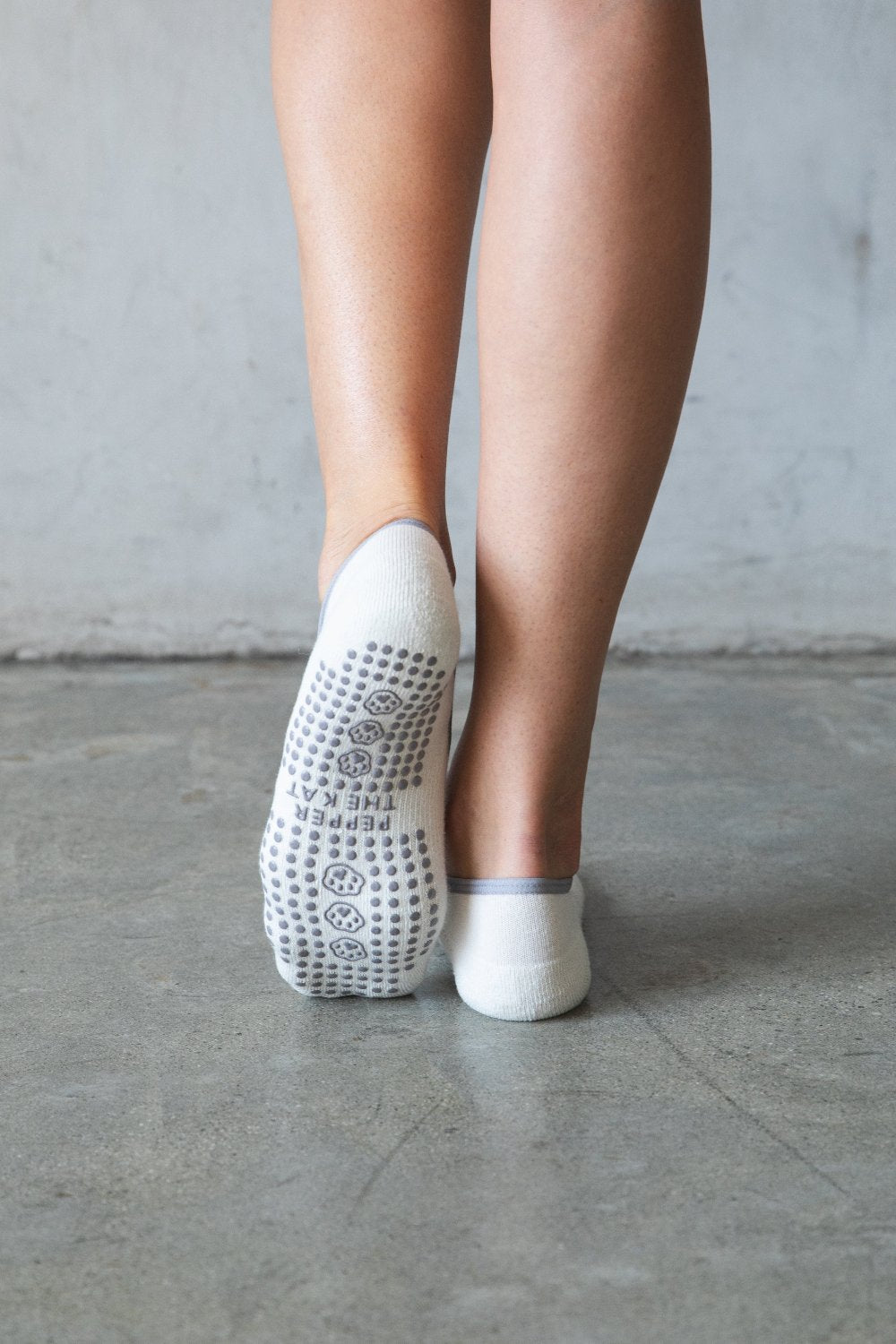 CASSIE GRIP SOCKS