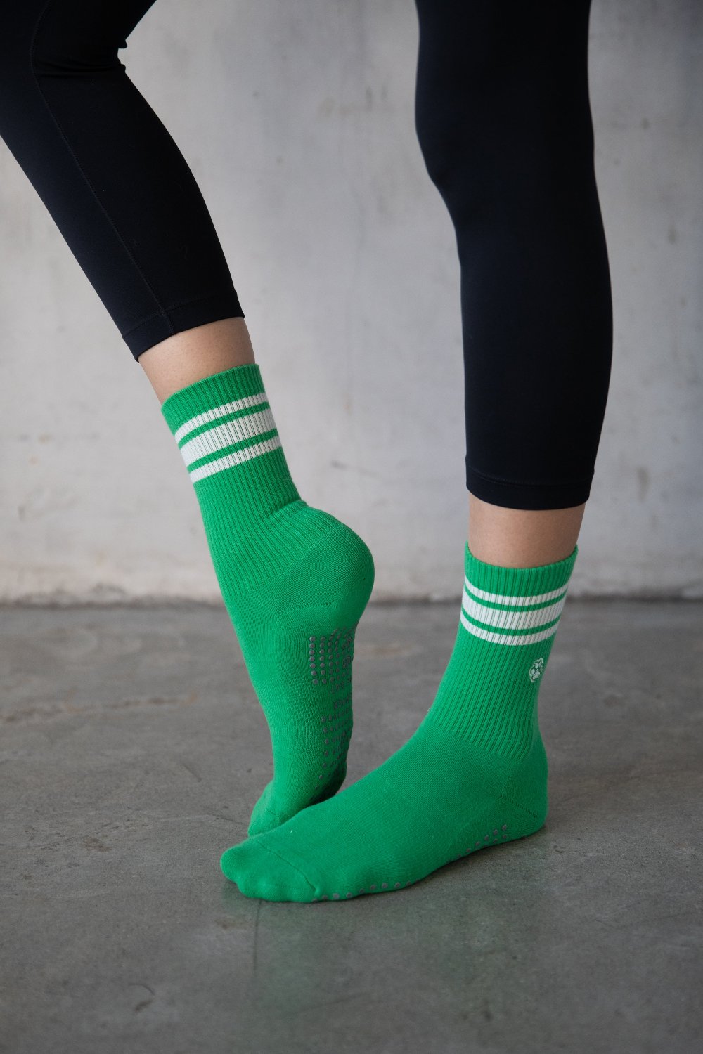 VANESSA GRIP SOCKS