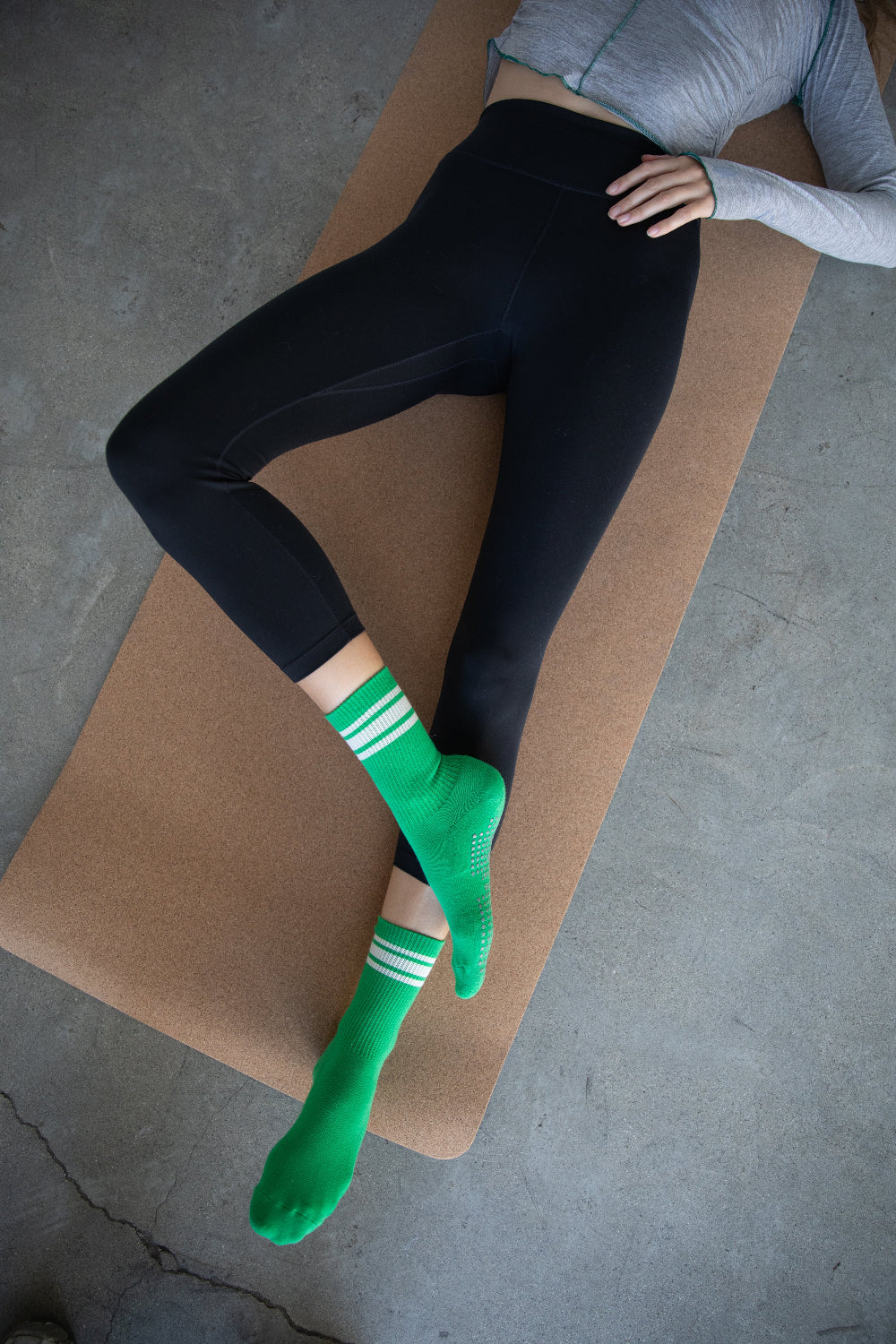 VANESSA GRIP SOCKS
