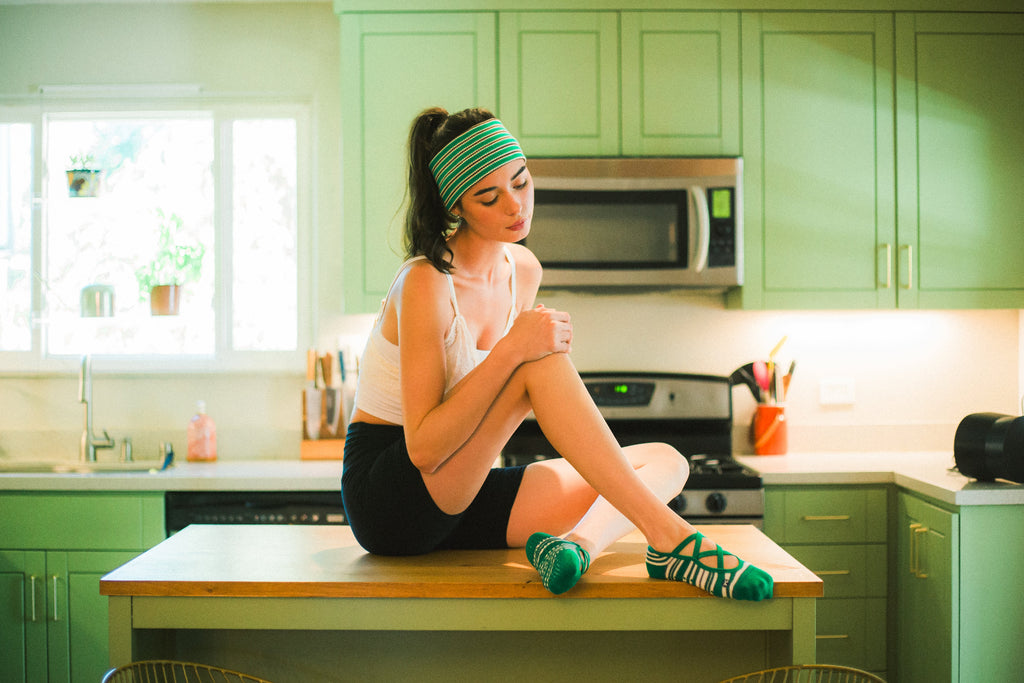 CASSIE 'STRIPE' GRIP SOCKS