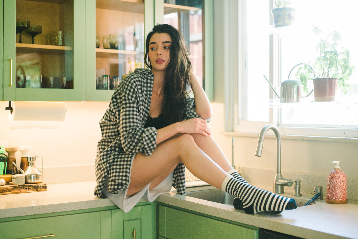 TAYLOR STRIPE GRIP SOCKS