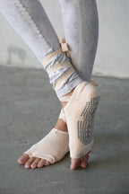 BELLA SPLIT OPEN TOE GRIP SOCKS